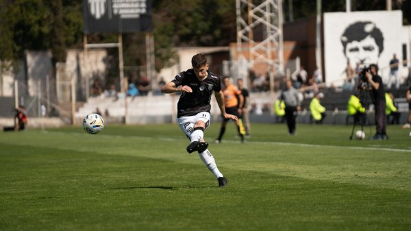 Quels exercices de musculation sont recommandés pour renforcer les muscles de la main chez les pratiquants de tirs à l'arc?